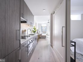 1211 Van St SE