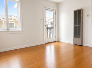 249 S 4th St, Redlands, CA 92373