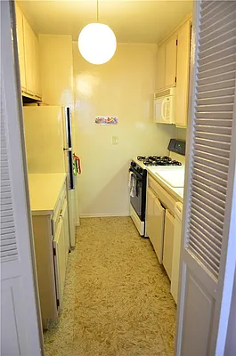 Sold by Mazzeo Real Estate | media 14