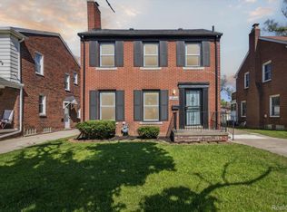 18644 Lauder St, Detroit, MI 48235