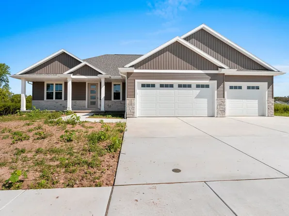 1519 Brayden Ln, De Pere, WI 54115