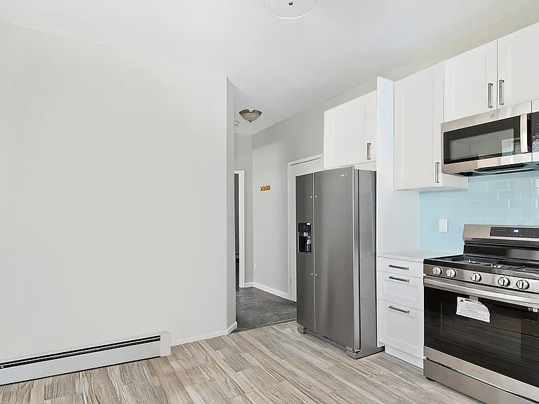 118 Maple Ave #1 — Photo 4