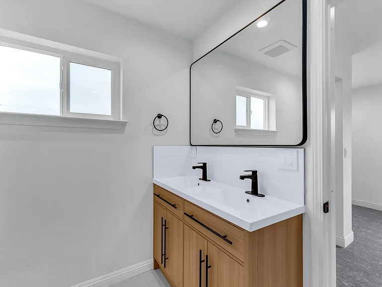 490 Jean Cir — Photo 28