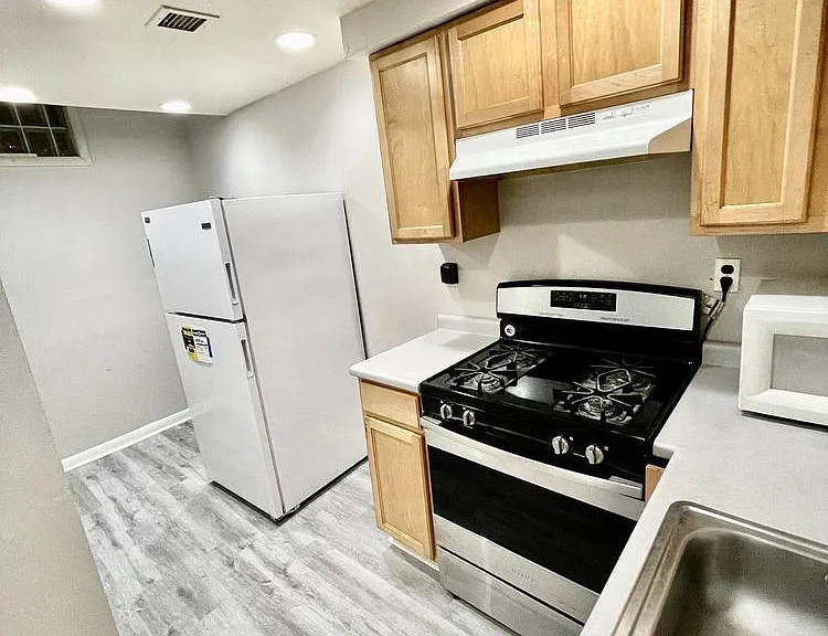 158 Fountain St #1 — Photo 8