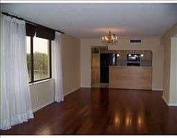 1st image of 220 Belleview Blvd APT 210