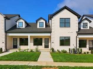 682 Hollow Creek Rd, Lexington, KY 40511