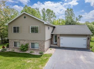 E9389 Magnolia Ct, Wisconsin Dells, WI 53965