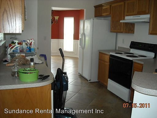 2nd image of 978 Claeven Cir