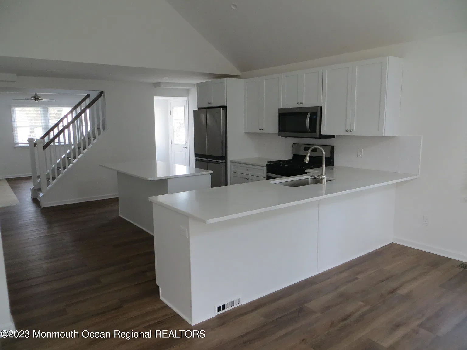 5 bed, 6.0 bath, $5,000 — Photo 3