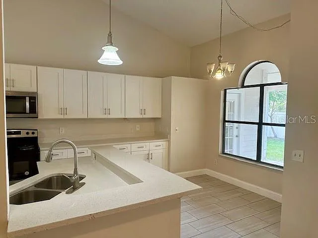 12686 Newfield Dr — Photo 6