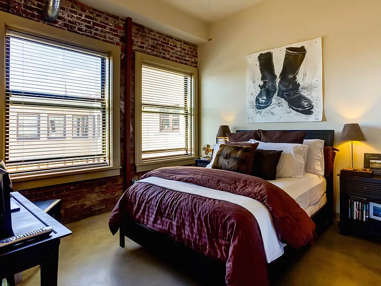 Metropolitan Artist Lofts — Photo 21