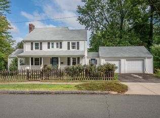 4 Frederick Rd, West Hartford, CT 06119