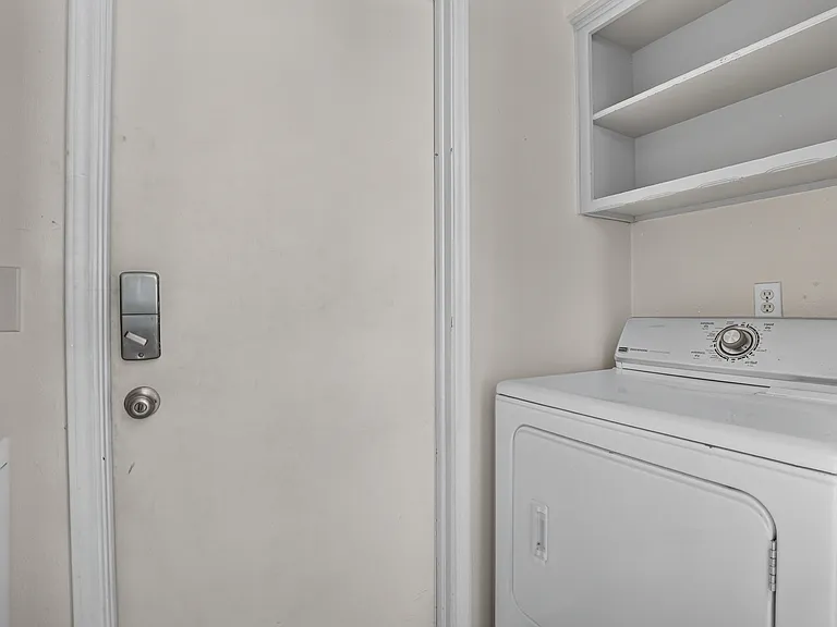 1024 Washington St — Photo 21
