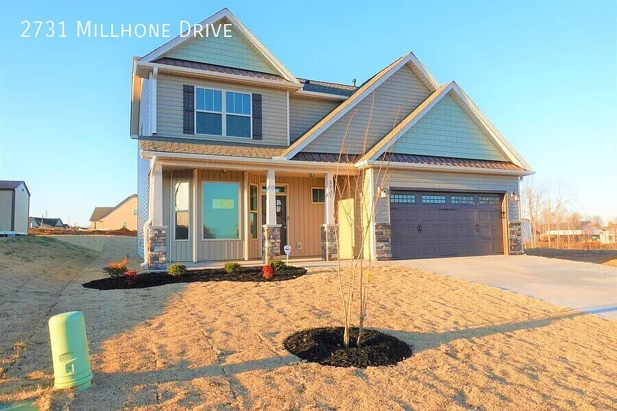 4 bed, 2.5 bath, 1925 sqft, $1,950 — Photo 3