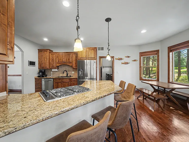 18145 Bakers Farm Rd — Photo 7
