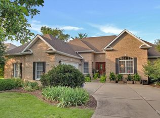 1300 Ashford Ln, Joliet, IL 60431