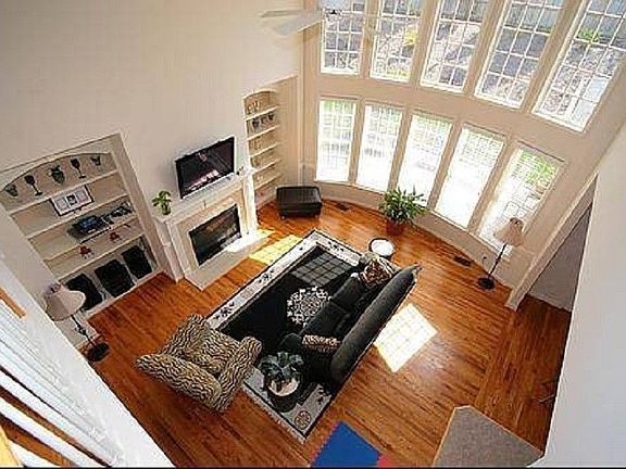 2nd image of 10415 Dickson Ln
