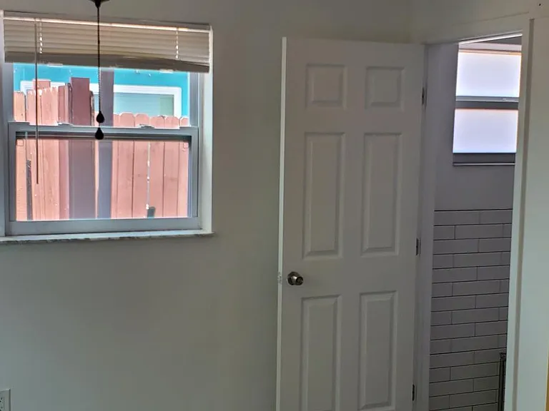3531 SW 15th St — Photo 12