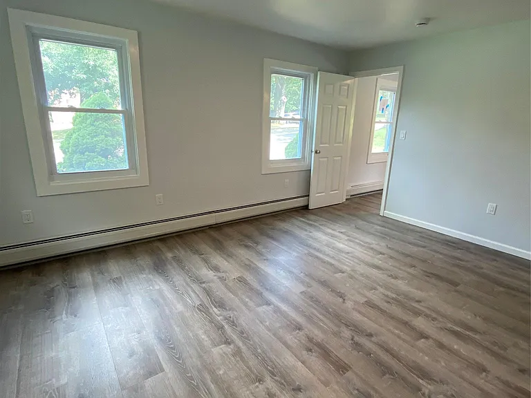 48A S Middletown Rd — Photo 4