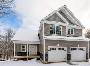 96 Weare Rd, New Boston, NH 03070