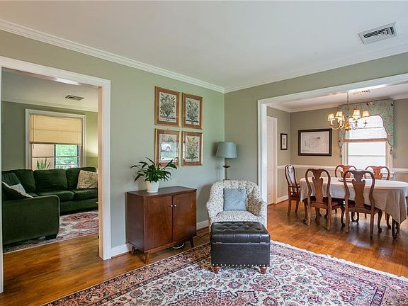 2nd image of 1103 Dinwiddie Ave