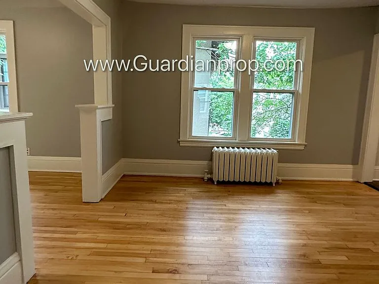 2316-2318 Harriet Avenue S — Photo 19