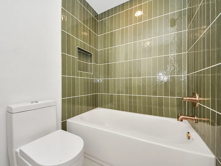 5946 Willowbend Blvd — Photo 32