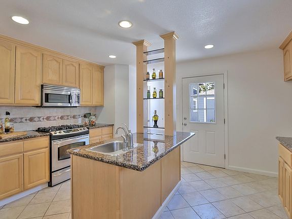 5th image of 432 E McKinley Ave