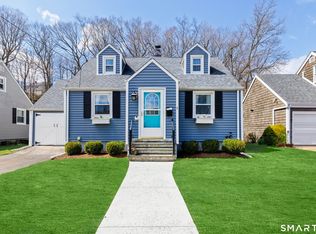 8 Bartlett Manor, Norwalk, CT