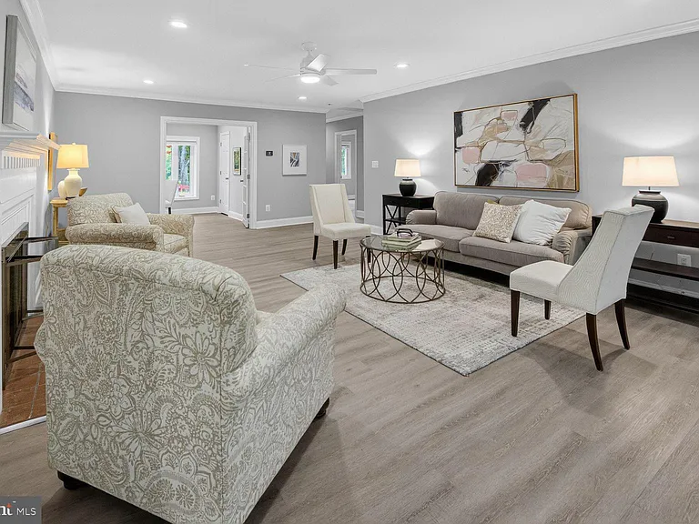 3305 W Coquelin Ter — Photo 15