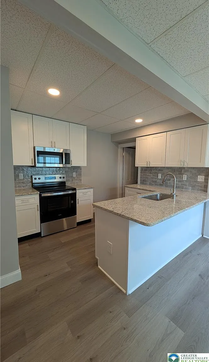 4 bed, 2312 sqft, $2,295 — Photo 4