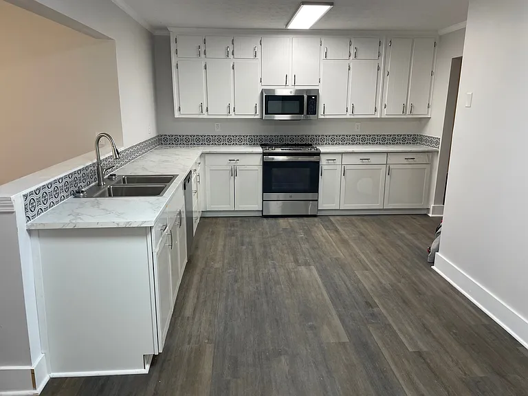1520 Cherry Hill Rd SW — Photo 5