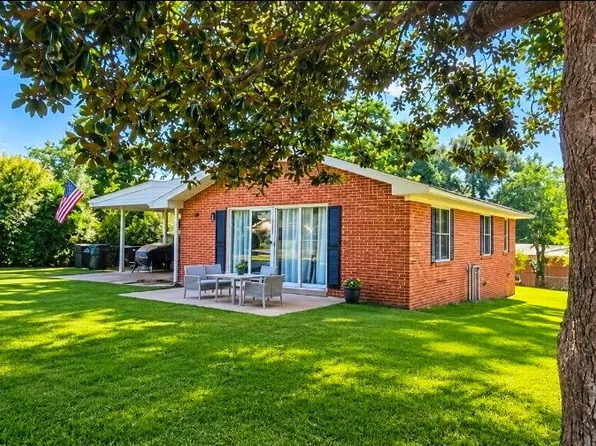 605 Peachtree Dr, Thomaston, GA 30286