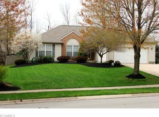 8215 Hidden Glen Ave NE, Canton, OH 44721