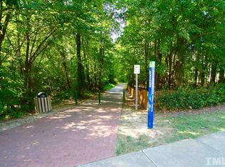 510 Edgemore Ave, Cary, NC 27519