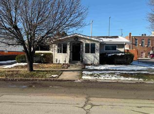 88 1st St SE, Linton, IN 47441