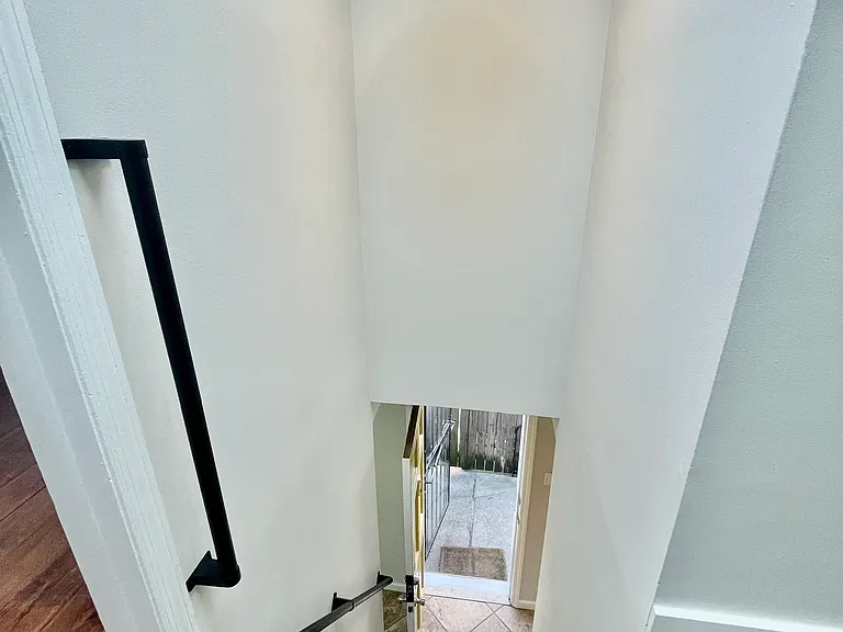 1005 Frankford Ave #2 — Photo 17