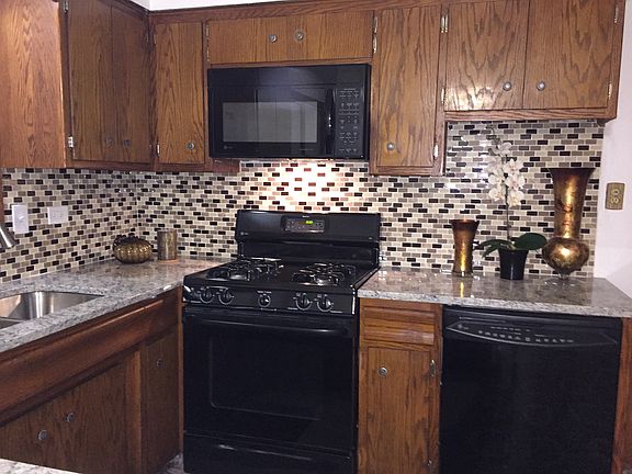 4th image of 6231 W Montrose Ave #1