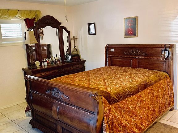 5th image of 2413 Zacatecas Dr