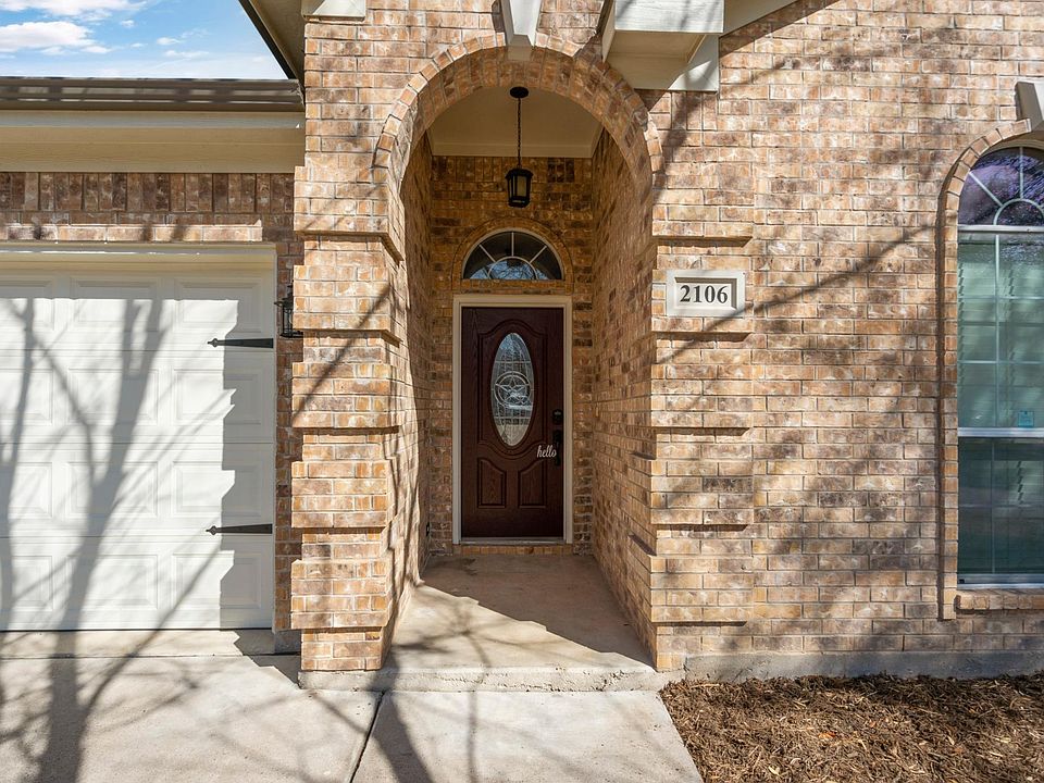 1st image of 2106 Deerwood Ct