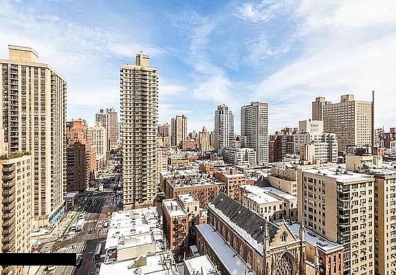 5th image of 404 E 79th St #20CA
