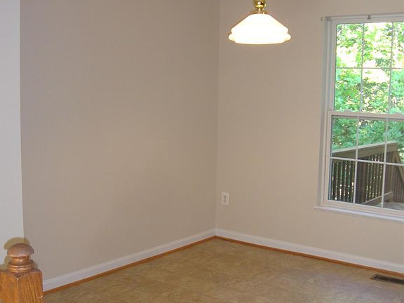5th image of 4802 Turnberry Dr