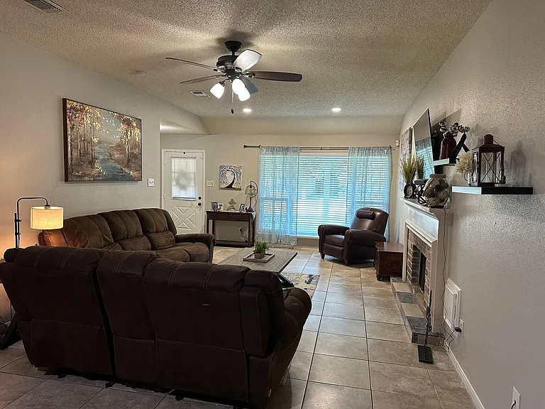3114 Sleepy Hollow Dr — Photo 13