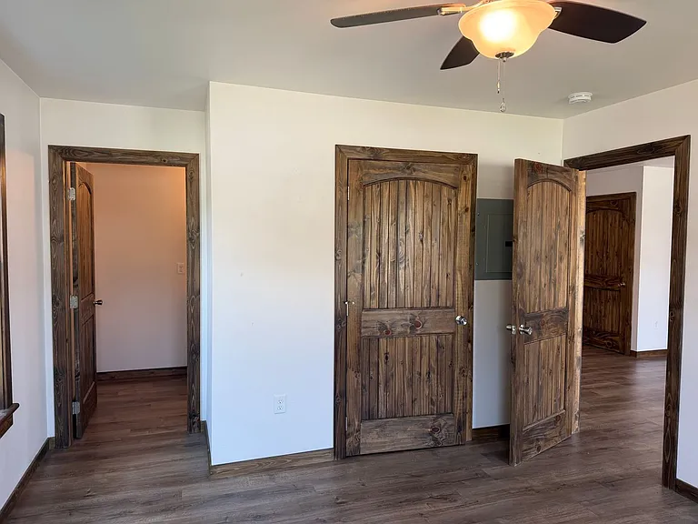 745 Cottonwood Ct — Photo 5