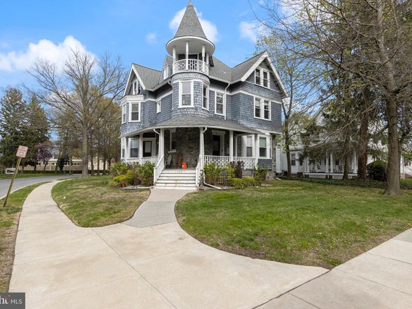 315 N Swarthmore Ave, Ridley Park, PA 19078