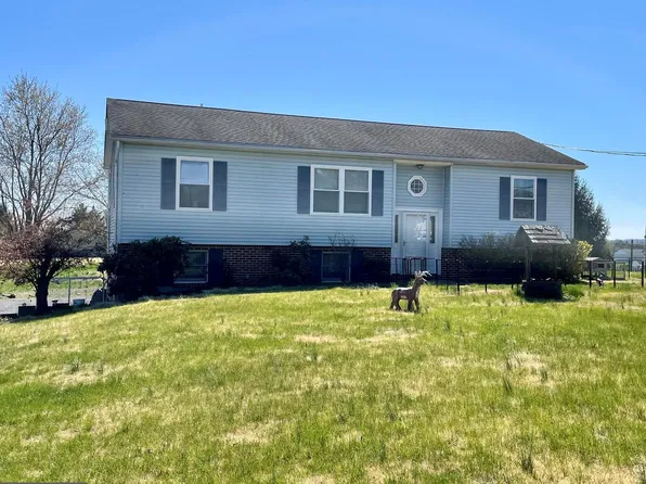 140 Hoffman Rd, Barto, PA 19504