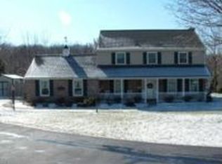 5018 Raleigh Ct, Spring Grove, PA 17362