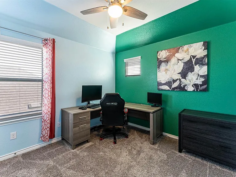 2708 Franklin Dr — Photo 18