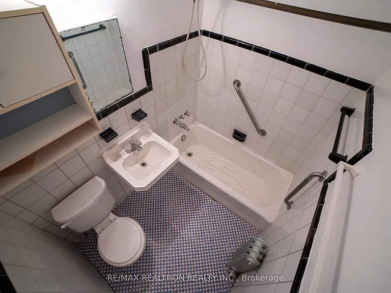 2519 Lake Shore Blvd W #303 — Photo 13