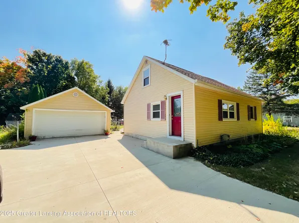 509 W 3rd St, Charlotte, MI 48813